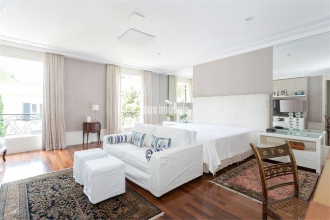Imagem Casa com 4 Quartos à Venda, 713 m² em Jardim Paulista - São Paulo Imagem Casa com 4 Quartos à Venda, 713 m² em Jardim Paulista - São Paulo