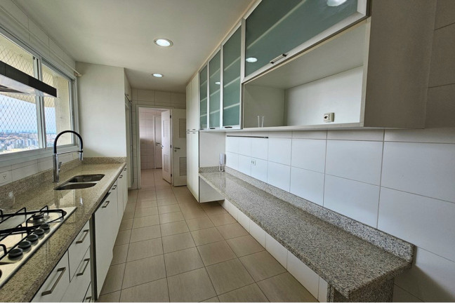 Imagem Imóvel com 4 Quartos à Venda, 193 m² em Vila Suzana - São Paulo Imagem Imóvel com 4 Quartos à Venda, 193 m² em Vila Suzana - São Paulo