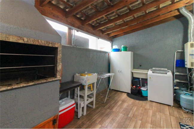 Imagem Casa com 3 Quartos à Venda, em Hípica - Porto Alegre Imagem Casa com 3 Quartos à Venda, em Hípica - Porto Alegre