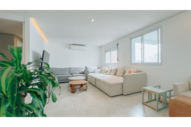 Imagem Imóvel com 3 Quartos à Venda, 143 m² em Moema - São Paulo