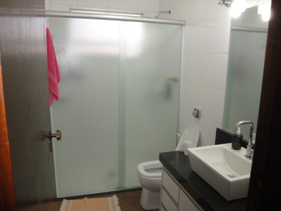 Imagem Casa com 3 Quartos à Venda, 490 m² em Vila Santa Luzia - Bauru