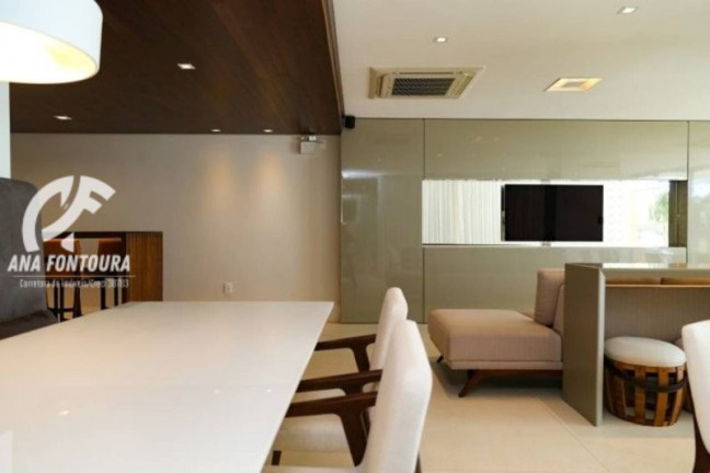 Imagem Apartamento com 3 Quartos à Venda, 110 m² em Centro - Balneário Camboriú Imagem Apartamento com 3 Quartos à Venda, 110 m² em Centro - Balneário Camboriú