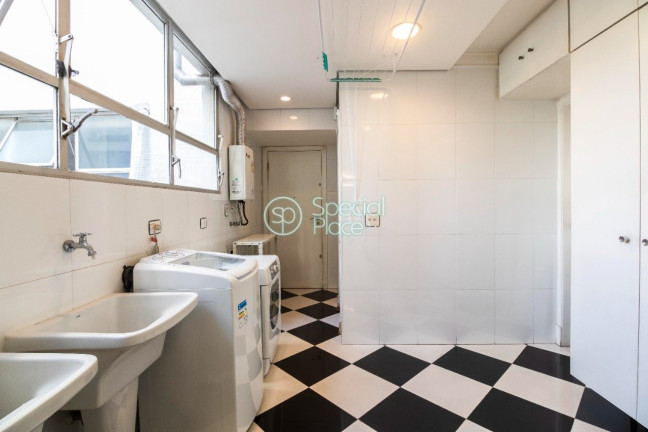 Imagem Apartamento com 2 Quartos à Venda, 300 m² em Jardim América - São Paulo