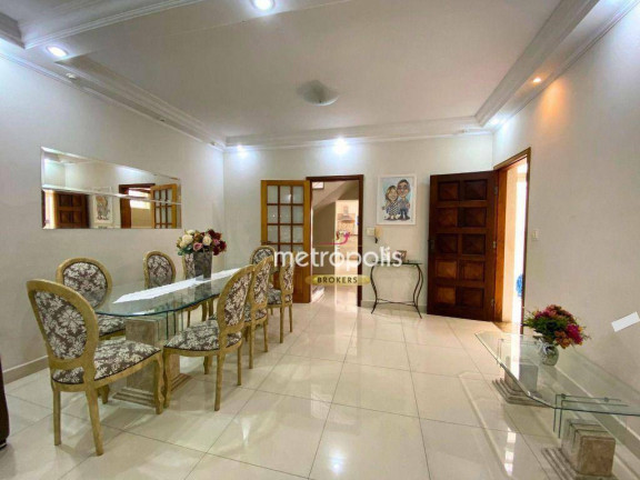 Sobrado com 4 Quartos à Venda, 243 m² em Cerâmica - São Caetano Do Sul