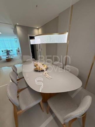 Imagem Apartamento com 3 Quartos à Venda, 135 m² em Centro - Balneário Camboriú Imagem Apartamento com 3 Quartos à Venda, 135 m² em Centro - Balneário Camboriú