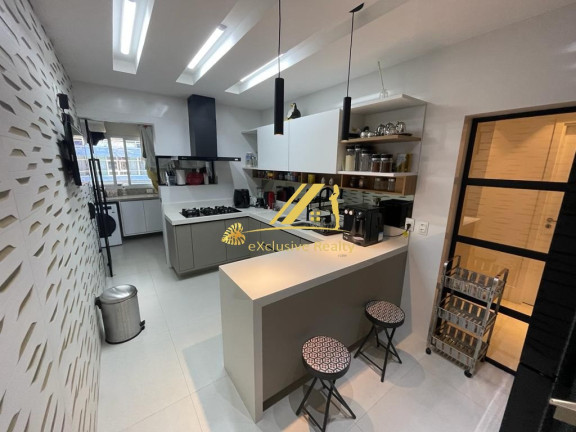 Imagem Imóvel com 4 Quartos à Venda, 261 m² em Graça - Salvador Imagem Imóvel com 4 Quartos à Venda, 261 m² em Graça - Salvador