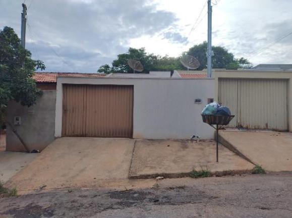 Casa com 2 Quartos à Venda, 180 m² em Jardim Esmeralda - Caldas Novas