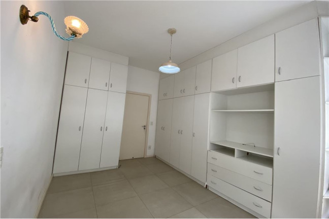 Imagem Apartamento com 3 Quartos à Venda, 107 m² em Copacabana - Rio De Janeiro Imagem Apartamento com 3 Quartos à Venda, 107 m² em Copacabana - Rio De Janeiro