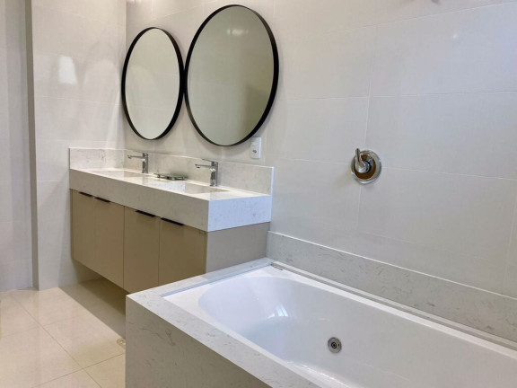 Imagem Apartamento com 4 Quartos à Venda, 164 m² em Itapema - Itapema