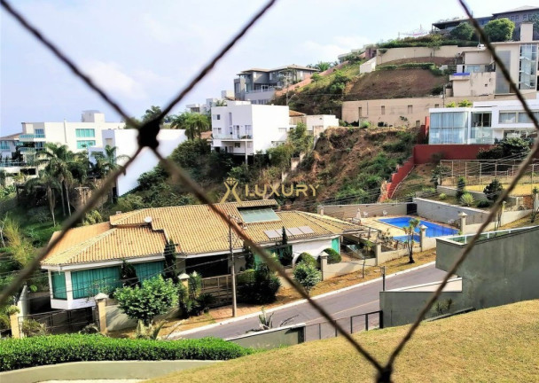 Imagem Imóvel com 4 Quartos à Venda,  em Vila Castela - Nova Lima