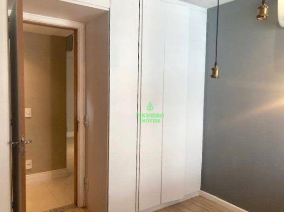 Imagem Apartamento com 3 Quartos à Venda, 130 m² em Icaraí - Niterói Imagem Apartamento com 3 Quartos à Venda, 130 m² em Icaraí - Niterói