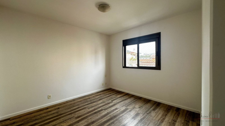 Imagem Apartamento com 3 Quartos à Venda, 150 m² em Centro - Florianópolis Imagem Apartamento com 3 Quartos à Venda, 150 m² em Centro - Florianópolis