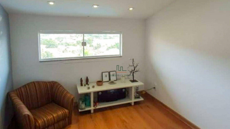 Imagem Casa com 5 Quartos à Venda, 220 m² em Itaipu - Niterói Imagem Casa com 5 Quartos à Venda, 220 m² em Itaipu - Niterói