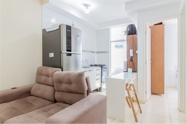 Imóvel com 2 Quartos à Venda,  em Vila Nhocune - São Paulo