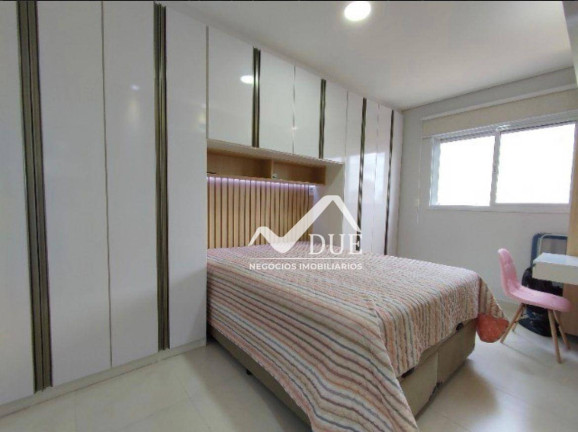 Imagem Apartamento com 2 Quartos à Venda, 85 m² em Marapé - Santos