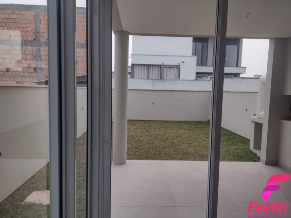 Imagem Casa com 3 Quartos à Venda, 150 m² em Campeche - Florianópolis