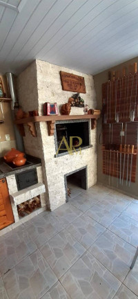Imagem Casa com 2 Quartos à Venda, 200 m² em Madri - Palhoça Imagem Casa com 2 Quartos à Venda, 200 m² em Madri - Palhoça