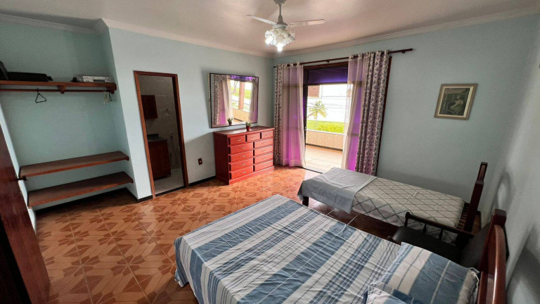 Imagem Casa com 5 Quartos à Venda, 1.500 m² em Pontinha - Araruama