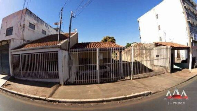 Casa com 1 Quarto para Alugar, 500 m² em Porto - Cuiabá
