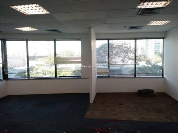 Imagem Sala Comercial para Alugar, 73 m² em Itaim Bibi - São Paulo Imagem Sala Comercial para Alugar, 73 m² em Itaim Bibi - São Paulo