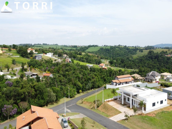 Imagem Imóvel com 3 Quartos à Venda, 250 m² em Condomínio Village Araçoiaba - Araçoiaba Da Serra Imagem Imóvel com 3 Quartos à Venda, 250 m² em Condomínio Village Araçoiaba - Araçoiaba Da Serra