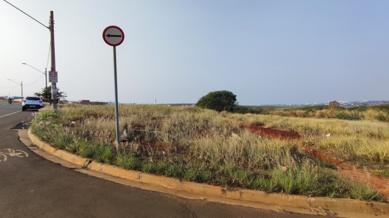 Imagem Terreno à Venda, 411 m² em Residencial Colinas Do Engenho I - Limeira Imagem Terreno à Venda, 411 m² em Residencial Colinas Do Engenho I - Limeira