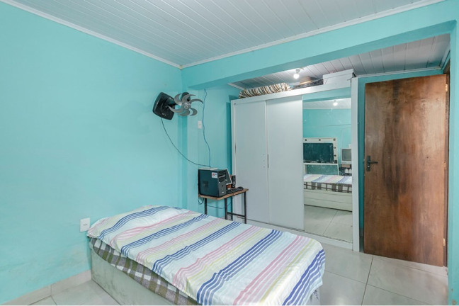 Imagem Casa com 4 Quartos à Venda, 170 m² em Vila Nova - Porto Alegre