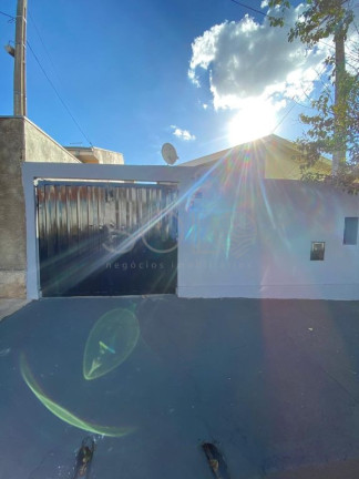 Imagem Casa com 1 Quarto à Venda, 156 m² em Jardim Roberto Selmi Dei - Araraquara Imagem Casa com 1 Quarto à Venda, 156 m² em Jardim Roberto Selmi Dei - Araraquara