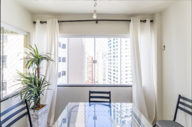Imagem Apartamento com 3 Quartos à Venda, 130 m² em Centro - Balneário Camboriú Imagem Apartamento com 3 Quartos à Venda, 130 m² em Centro - Balneário Camboriú