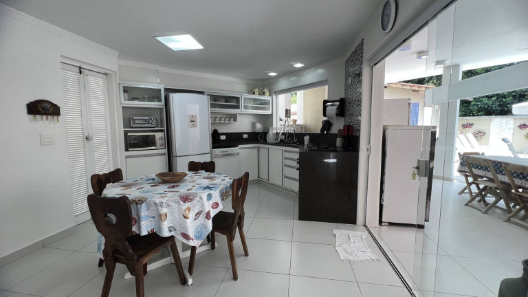 Imagem Casa com 4 Quartos à Venda, 245 m² em Riviera De São Lourenço - Bertioga Imagem Casa com 4 Quartos à Venda, 245 m² em Riviera De São Lourenço - Bertioga