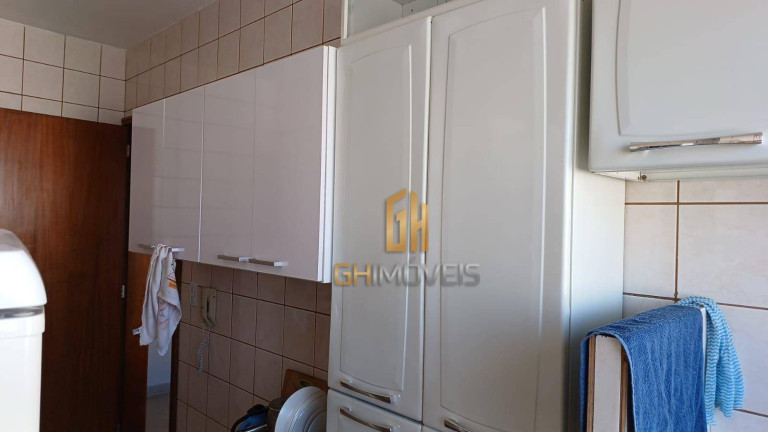 Imagem Apartamento com 3 Quartos à Venda, 72 m² em Jardim Goiás - Goiânia