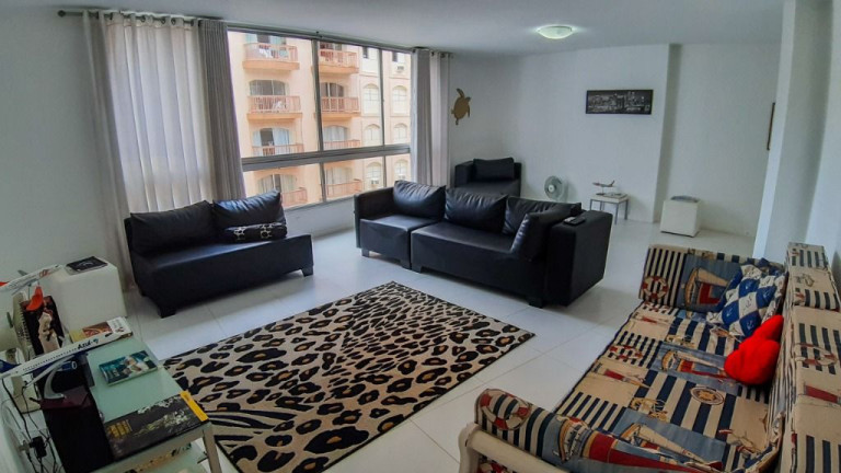 Apartamento com 2 Quartos à Venda ou Locação, 140 m² em Pitangueiras - Guarujá