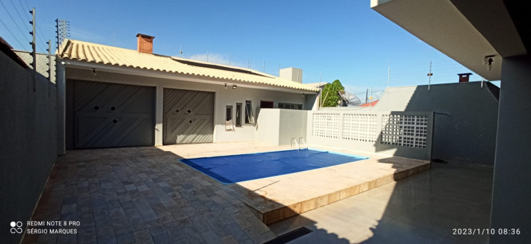 Imagem Sobrado à Venda, 376 m² em Zona I - Umuarama