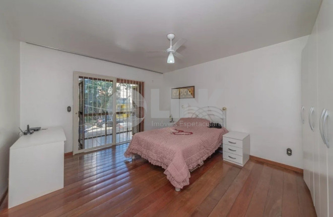 Imagem Casa com 3 Quartos à Venda, 262 m² em Auxiliadora - Porto Alegre Imagem Casa com 3 Quartos à Venda, 262 m² em Auxiliadora - Porto Alegre