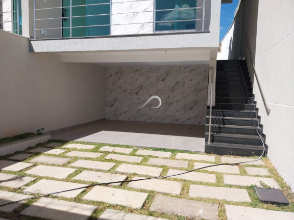 Imagem Casa com 3 Quartos à Venda, 180 m² em Novo Centro - Santa Luzia Imagem Casa com 3 Quartos à Venda, 180 m² em Novo Centro - Santa Luzia