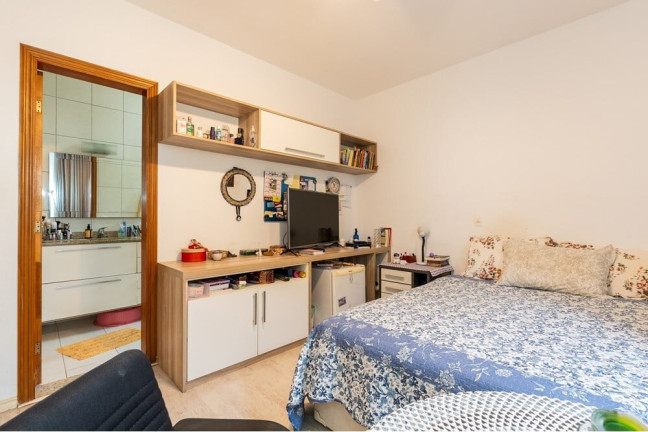 Imagem Casa com 4 Quartos à Venda, em Vila Gumercindo - São Paulo Imagem Casa com 4 Quartos à Venda, em Vila Gumercindo - São Paulo