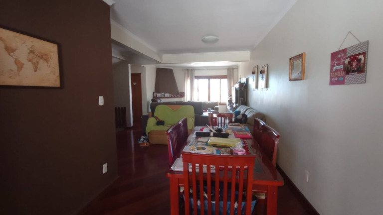 Imagem Casa com 3 Quartos à Venda, 220 m² em Espírito Santo - Porto Alegre