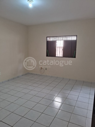 Imagem Casa com 3 Quartos para Alugar, 20 m² em Nova Parnamirim - Parnamirim