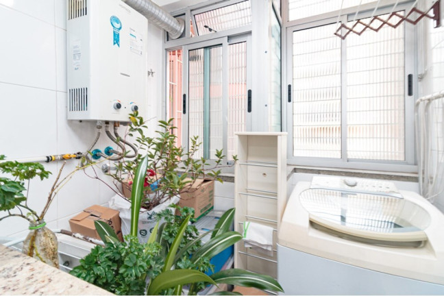 Imagem Apartamento com 1 Quarto à Venda, 46 m² em Mont Serrat - Porto Alegre