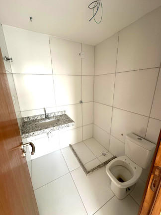 Imagem Apartamento com 2 Quartos à Venda, 64 m² em Piatã - Salvador