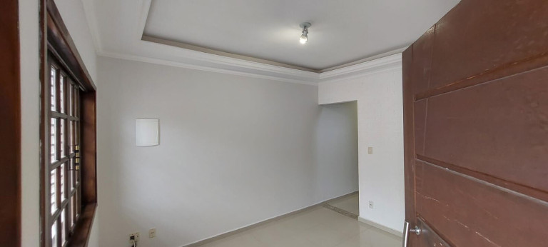 Imagem Imóvel com 1 Quarto para Alugar, 27 m² em Botujuru - Mogi Das Cruzes