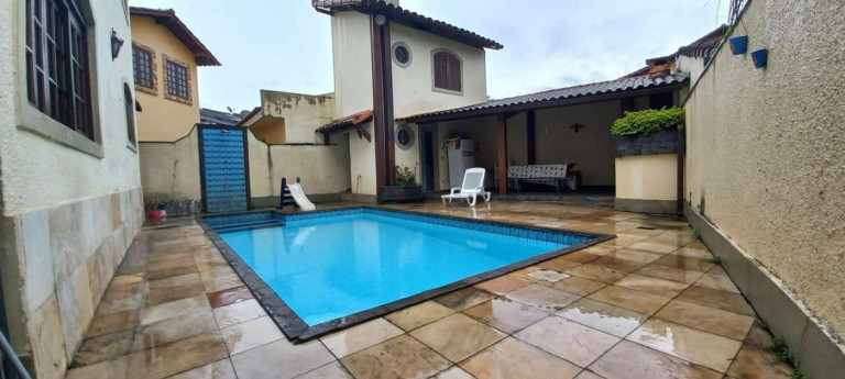 Imagem Casa com 4 Quartos à Venda, 350 m² em Anil - Rio De Janeiro Imagem Casa com 4 Quartos à Venda, 350 m² em Anil - Rio De Janeiro
