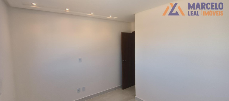 Imagem Casa com 3 Quartos à Venda, 130 m² em Felicia - Vitória Da Conquista Imagem Casa com 3 Quartos à Venda, 130 m² em Felicia - Vitória Da Conquista