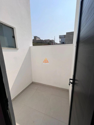 Imagem Casa com 3 Quartos à Venda, 140 m²