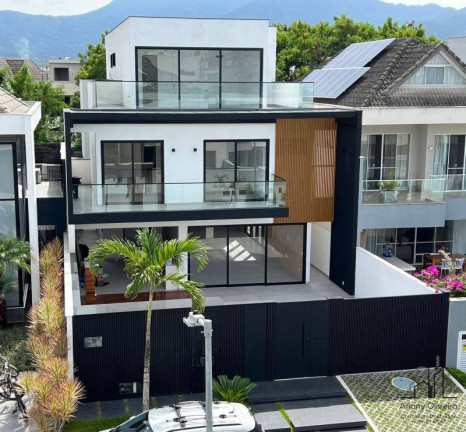 Casa de Condomínio com 6 Quartos à Venda, 400 m² em Recreio Dos Bandeirantes - Rio De Janeiro