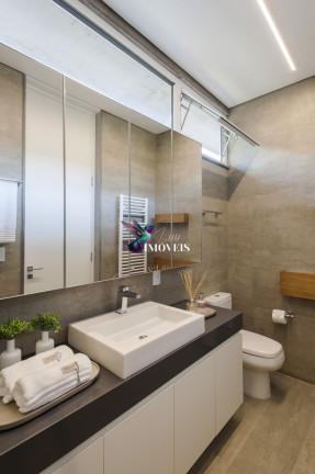 Imagem Casa com 4 Quartos à Venda, 490 m² em Centro - Gramado
