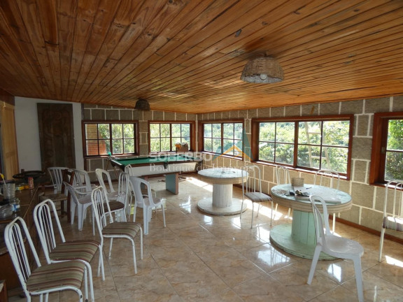 Imagem Imóvel com 3 Quartos para Alugar, 72.000 m² em Granja Mafra - Teresópolis