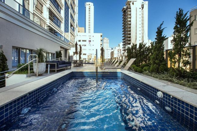 Imagem Apartamento com 3 Quartos à Venda, 399 m² em Centro - Balneário Camboriú Imagem Apartamento com 3 Quartos à Venda, 399 m² em Centro - Balneário Camboriú
