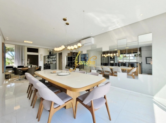 Imagem Casa de Condomínio com 4 Quartos à Venda, 210 m² em Centro - Xangri-la