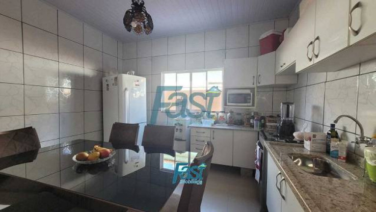 Imagem Casa com 3 Quartos à Venda, 360 m² em Cristo Rei - Várzea Grande
